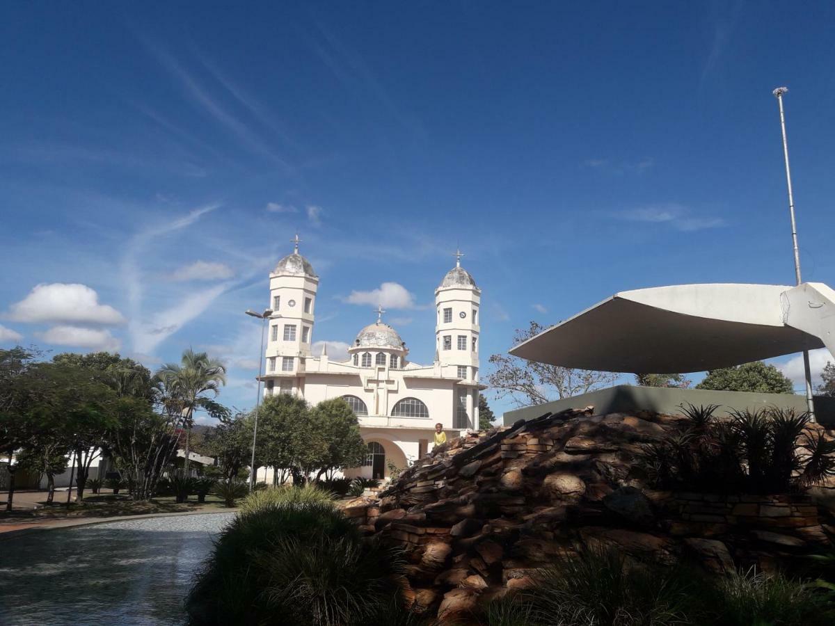 Pouso Calixtrato Villa São João Batista do Glória Exteriör bild